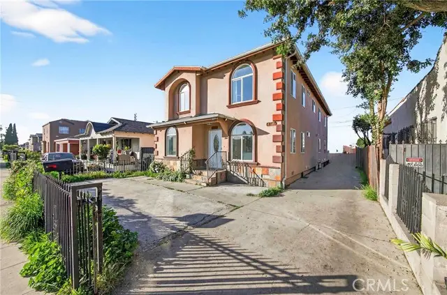 819 73rd, Los Angeles, CA 90001 - Image #2