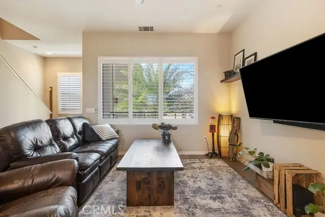 673 Sawyer, Upland, CA 91786 - Image #3