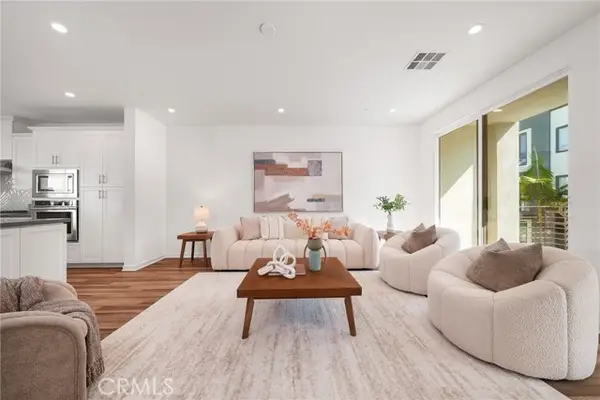 152 Schick, Irvine, CA 92614