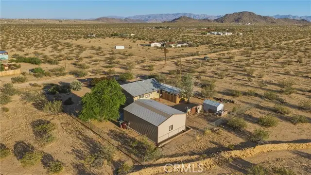 1040 Jackalope Avenue, Joshua Tree, CA 92252 - #3