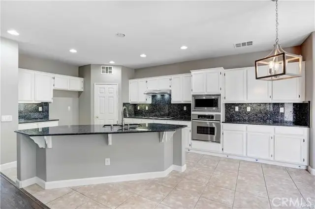 38223 Camarada, Murrieta, CA 92563 - #3