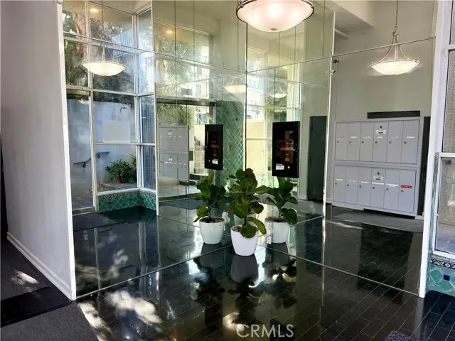 1516 Hi Point  #102, Los Angeles, CA 90035 - #2
