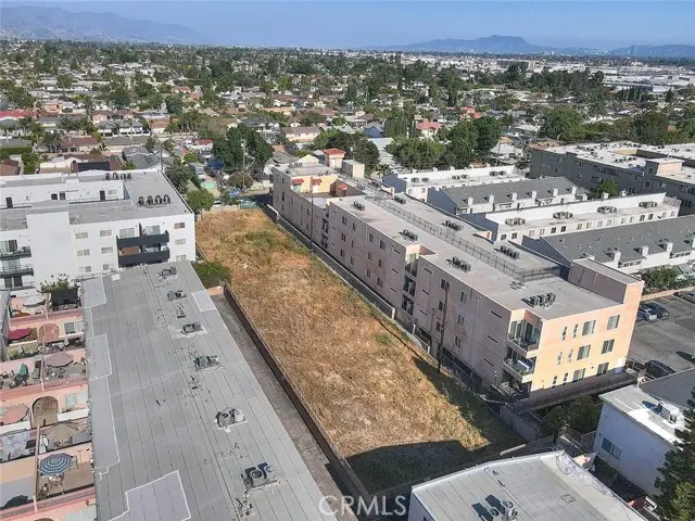 7911 Ventura Canyon, Panorama City, CA 91402 - #2