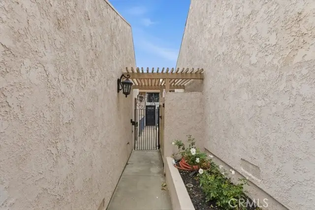 2272 El Capitan Drive, Riverside, CA 92506 - #2