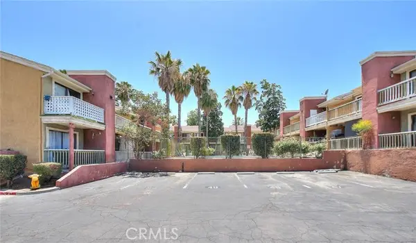 760 Rimpau  #102, Corona, CA 92879