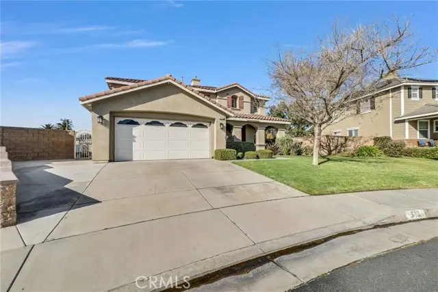 519 Cedarbrook Lane, Corona, CA 92879 - #3