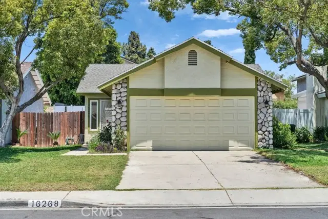 16268 Barbee St, Fontana, CA 92336 - #2