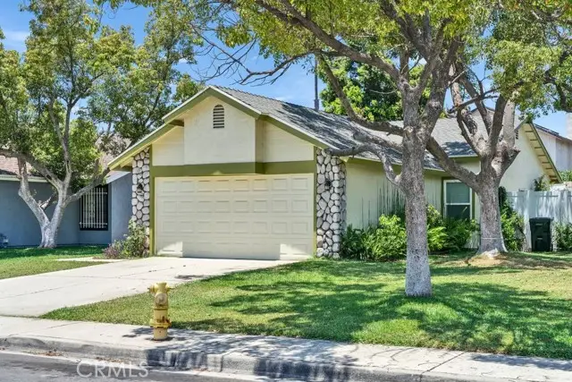 16268 Barbee St, Fontana, CA 92336 - #3