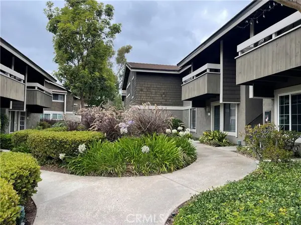 61 Streamwood, Irvine, CA 92620
