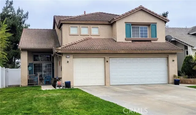 633 Linden Cir, Corona, CA 92879 - #1