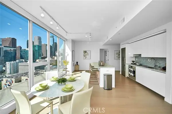 1050 Grand  #2001, Los Angeles, CA 90015