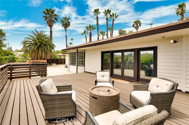 2128 Oak Crest, Riverside, CA 92506 - #2
