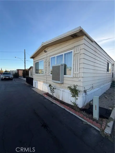 16473 Green Tree Blvd.  #5, Victorville, CA 92395