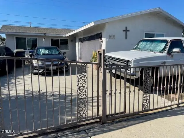 211 Featherstone Street, Oxnard, CA 93030 - #1