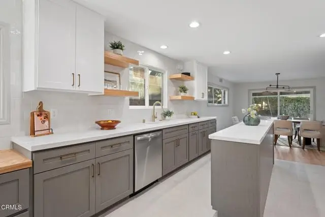 6043 Mary Ellen Avenue, Van Nuys, CA 91401 - #2