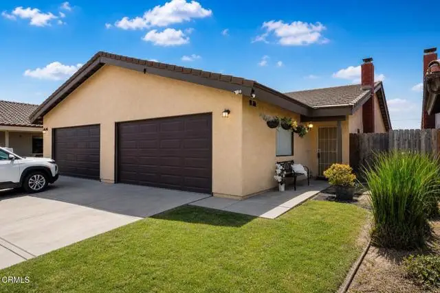 220 Elizabeth Court, Santa Paula, CA 93060 - #2