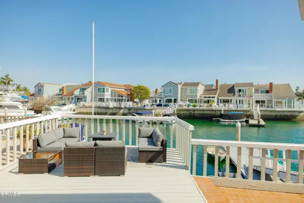2145 Kingsbridge Way, Oxnard, CA 93035