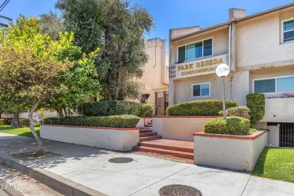 7651 Reseda Boulevard  #28-W, Los Angeles, CA 91335