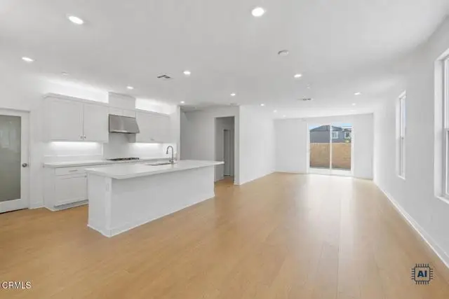 409 Snowdrop Lane, Santa Paula, CA 93060 - #2