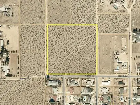 6 Chipeta rd, Apple Valley, CA 92307 - #3