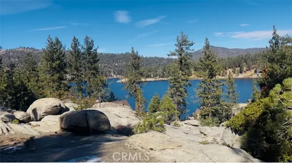 831 Cove Drive, Big Bear Lake, CA 92315