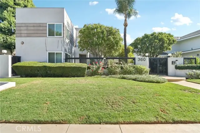 360 Los Robles Avenue  #11, Pasadena, CA 91101 - #2