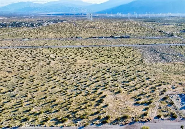 12 VIC AVE M12 DIVISION ST, Palmdale, CA 93550