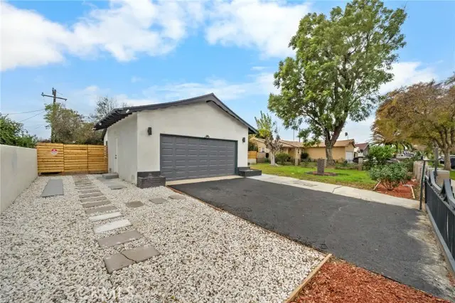 2717 6th, Rialto, CA 92376 - Image #2