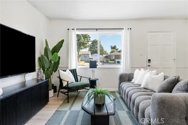 5505 Traymore Avenue, Covina, CA 91722 - #2