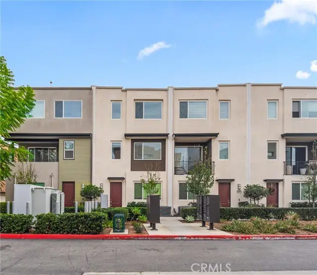 18443 Montage, Northridge, CA 91324 - #1