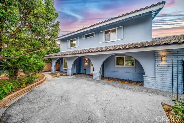 2009 Las Lanas, Fullerton, CA 92833