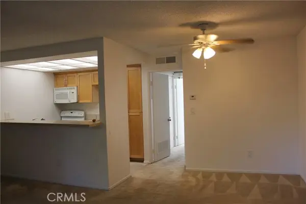 7304 Corbin Avenue  #F, Reseda, CA 91335