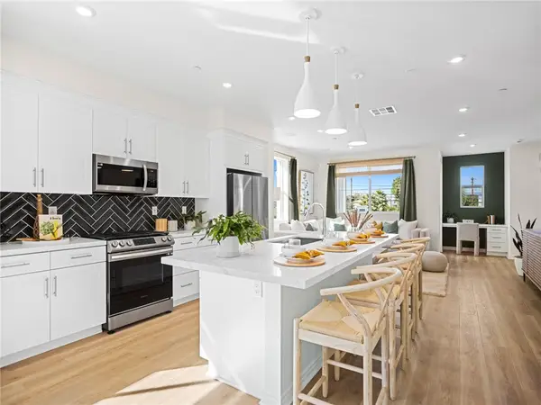 11456 Artesia, Artesia, CA 90701