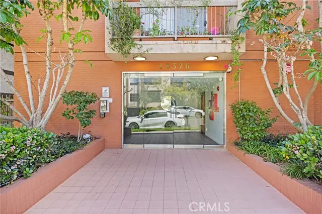 10326 Almayo Avenue  #201, Los Angeles, CA 90064 - #3