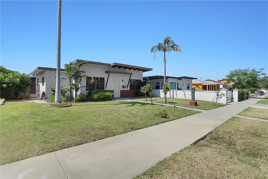 806 132nd, Gardena, CA 90247 - #2