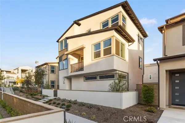 470 Lobata, Irvine, CA 92618
