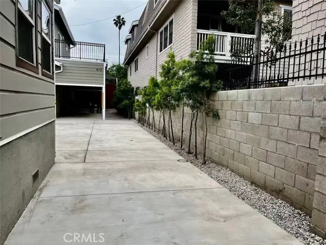 915 21st, Los Angeles, CA 90007 - #3
