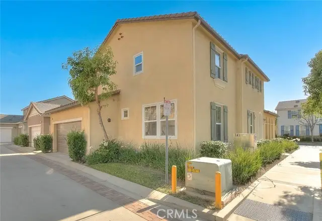 906 Woodbine, Azusa, CA 91702 - #2