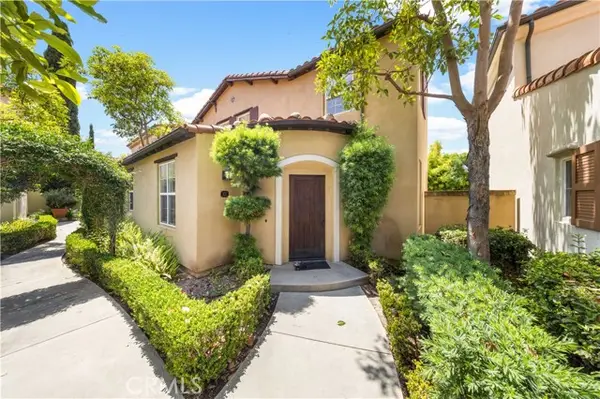 102 Chantilly, Irvine, CA 92620