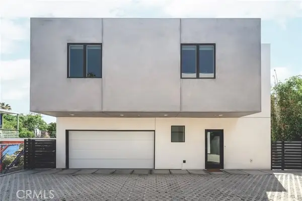 542 Commonwealth, Los Angeles, CA 90004