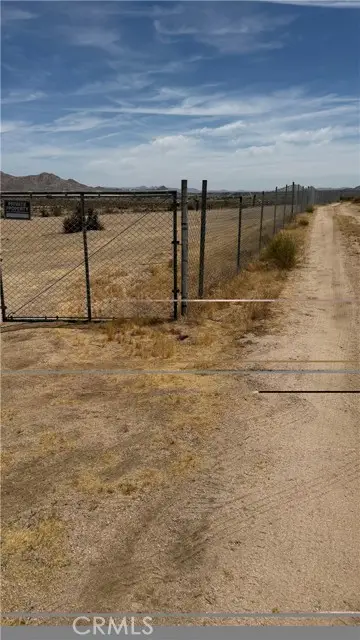 27824 Clark Road, Apple Valley, CA 92308