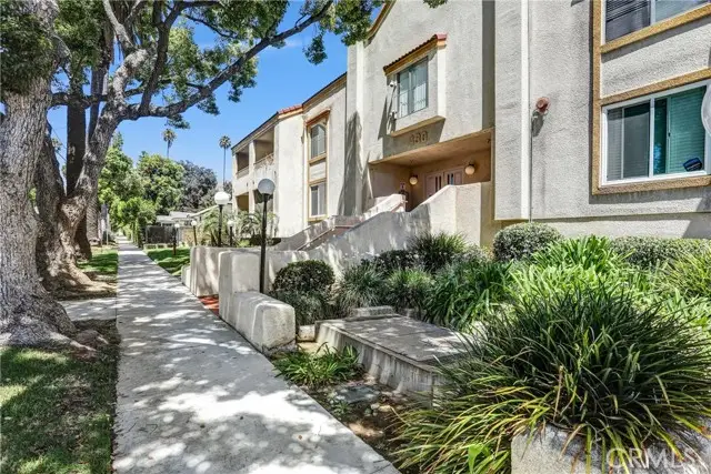 430 Holliston  #104, Pasadena, CA 91106 - #3