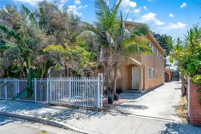 1214 -1216 E  66th, Los Angeles, CA 90001 - #2