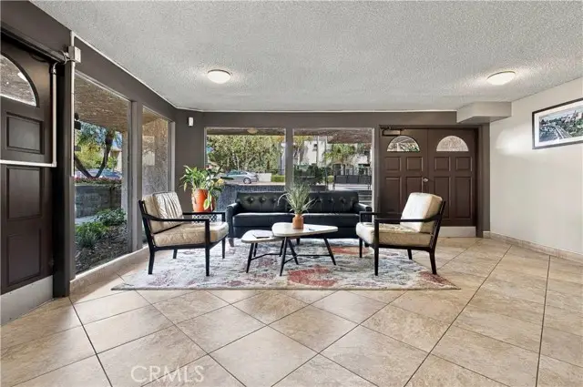 2386 Del Mar, Pasadena, CA 91107 - #2