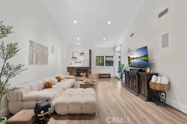 752 Capitan, Thousand Oaks, CA 91320 - #2
