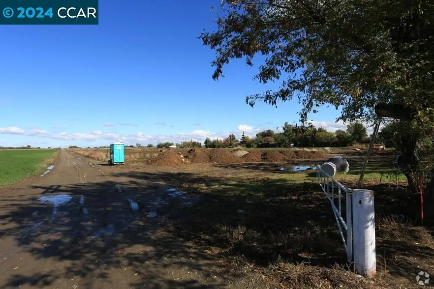 725 Vaughn, Dixon, CA 95620 - Image #1