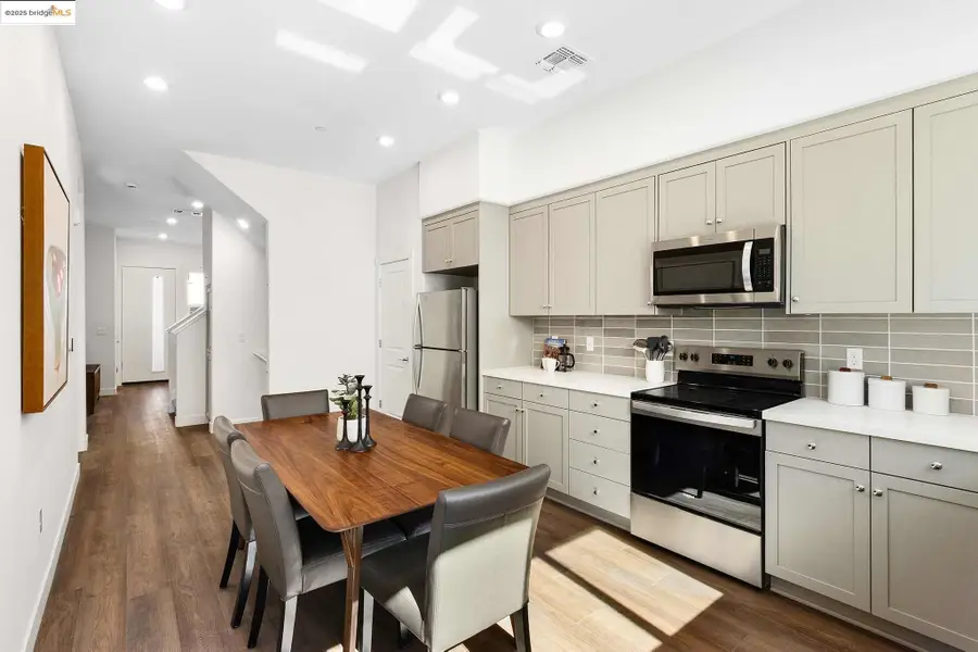 500 Somi Ct #213, Hayward, CA 94544 - Image #2