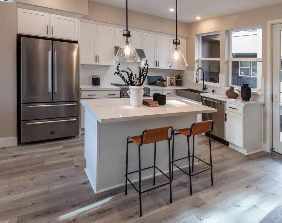 2015 Stanford Street, Alameda, CA 94501 - Image #3