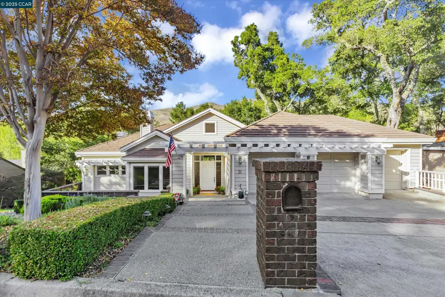 31 Merrill Cir S, Moraga, CA 94556 - Image #3