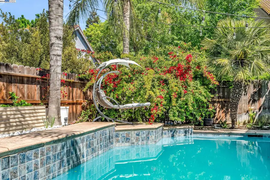 1431 Hepburn St, Tracy, CA 95376 - Image #2